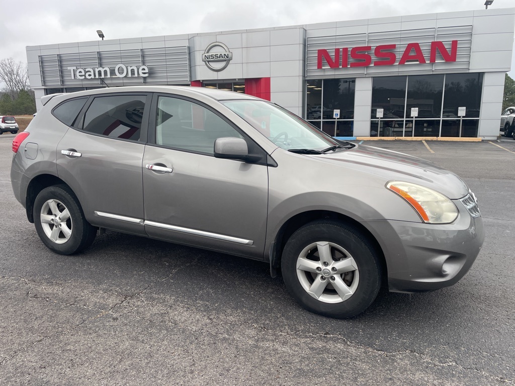 2013 Nissan Rogue S's photo