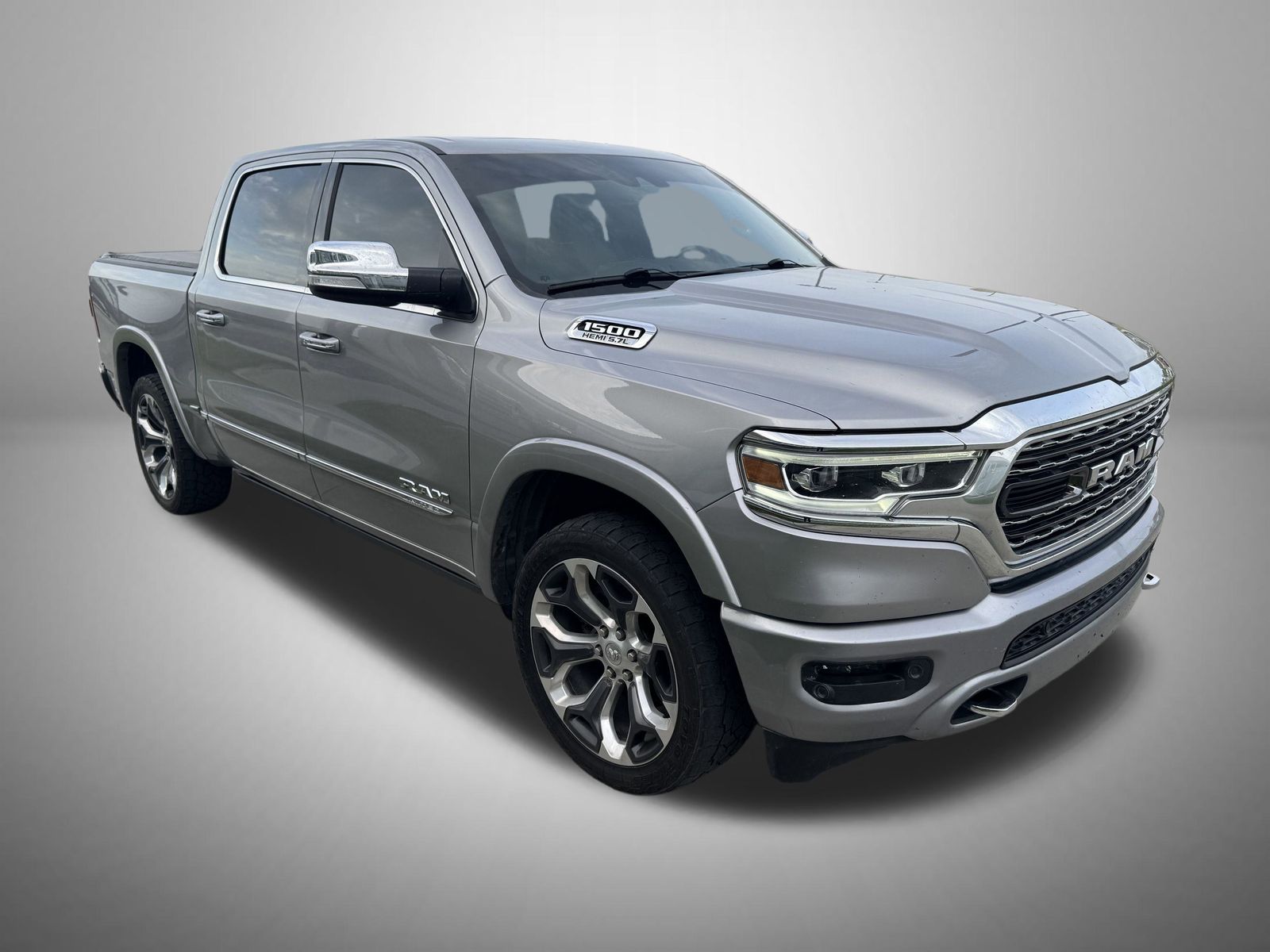 2020 Ram 1500 Limited photo 2