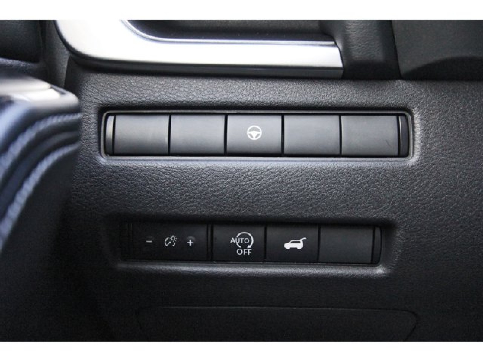 2025 Nissan Rogue SV Silver at Robbins Nissan