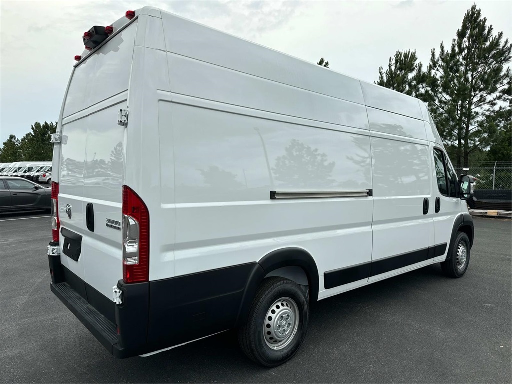 2024 Ram ProMaster 3500 photo 2