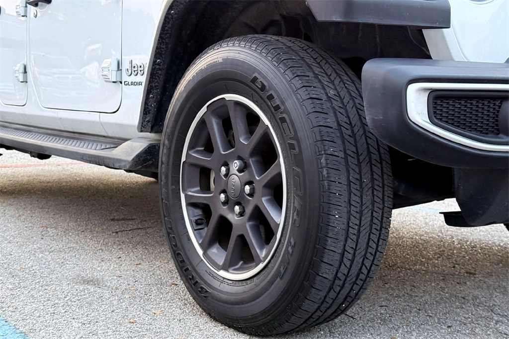 2022 Jeep Gladiator Overland photo 4