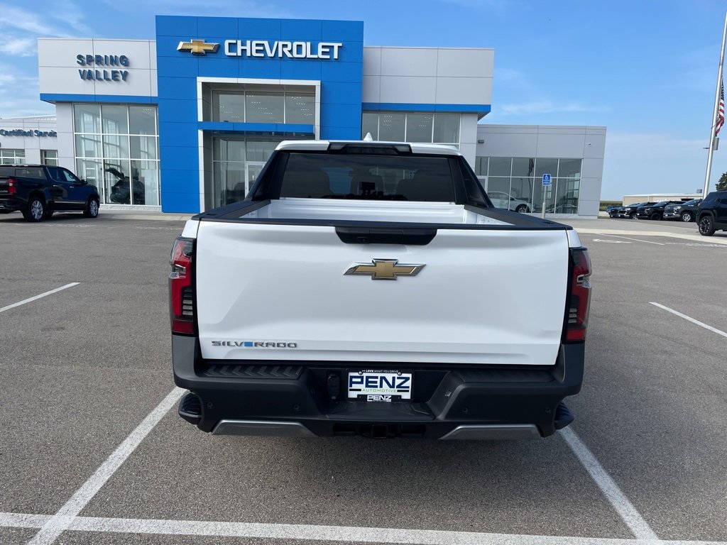2026 Chevrolet Silverado EV LT photo 5