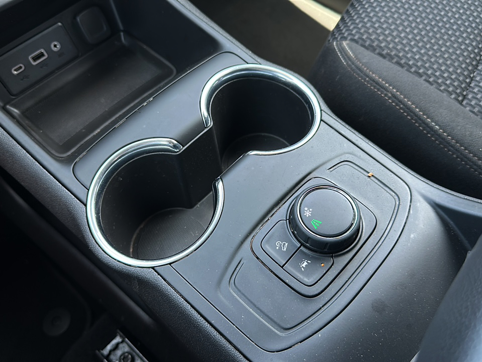 2023 Gmc Terrain SLE photo 18