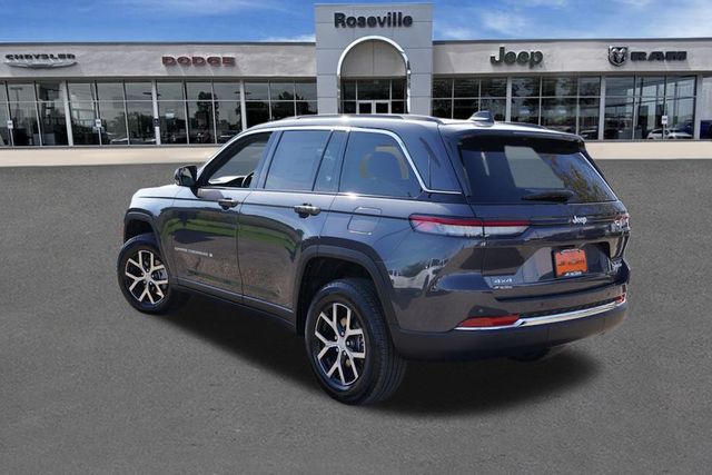 2025 Jeep Cherokee Limited photo 2
