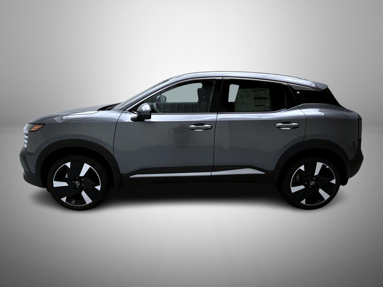 2025 Nissan Kicks SR photo 8