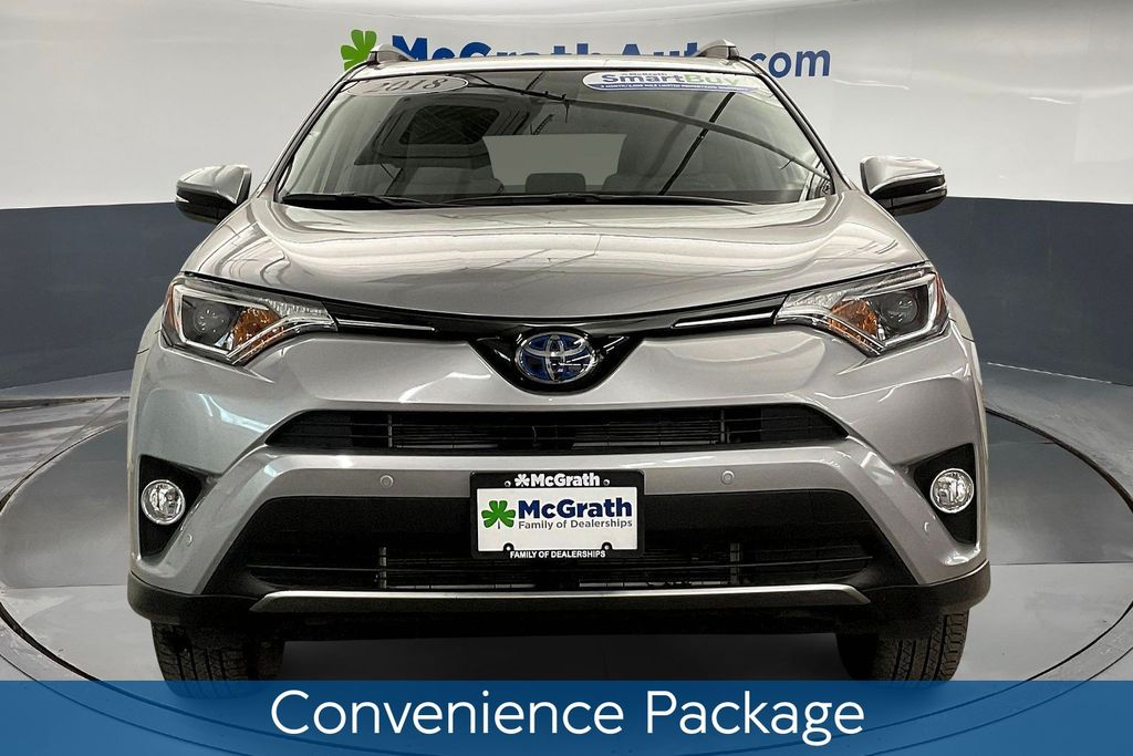2018 Toyota RAV4 Hybrid XLE photo 3