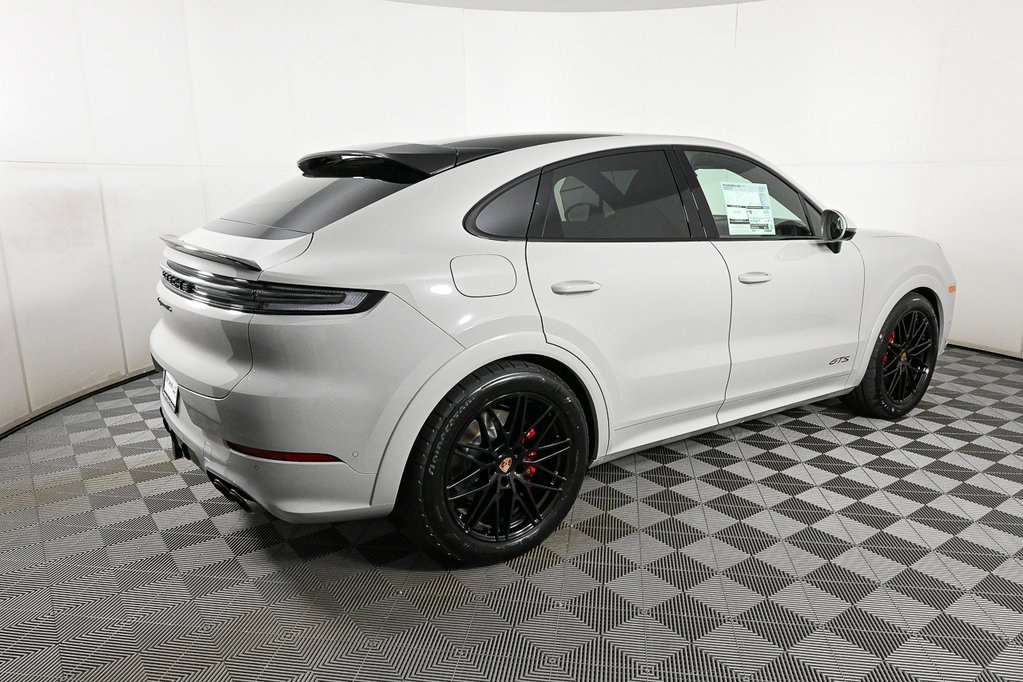 2026 Porsche Cayenne GTS Coupe photo 26