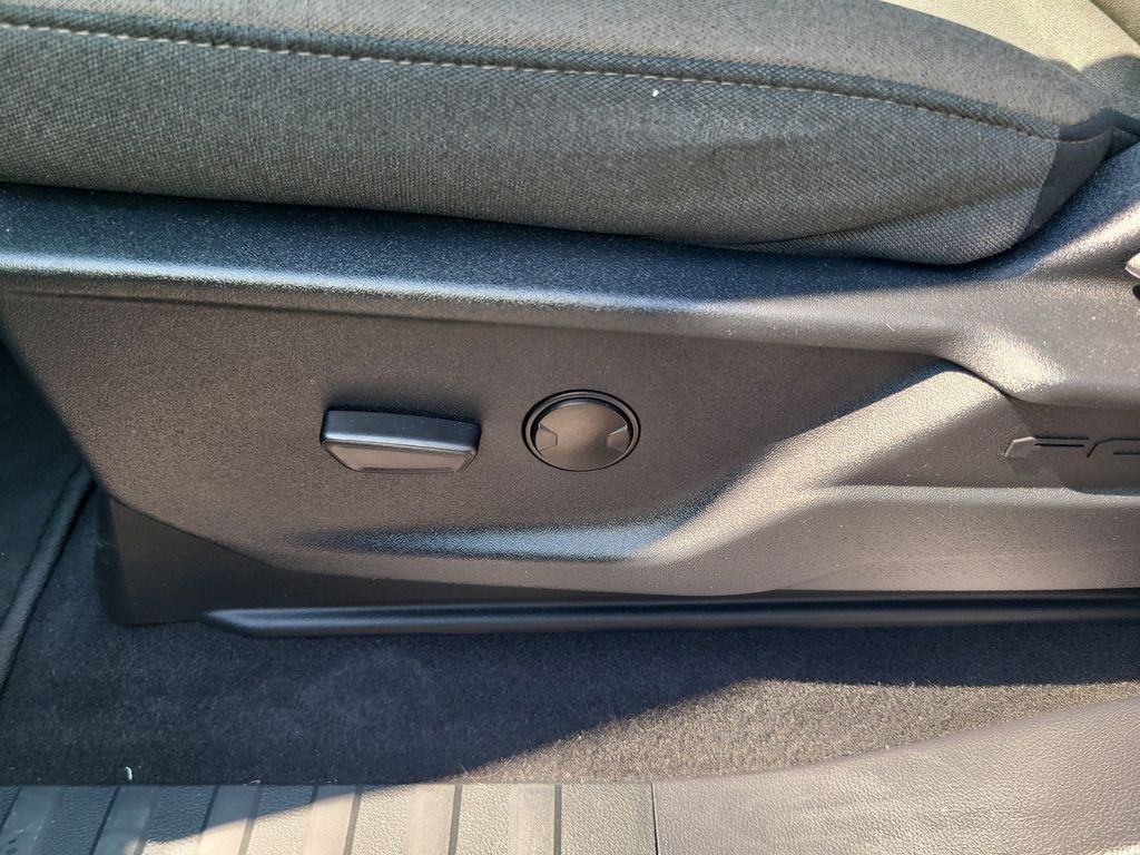 2024 Ford F-150 XLT photo 10