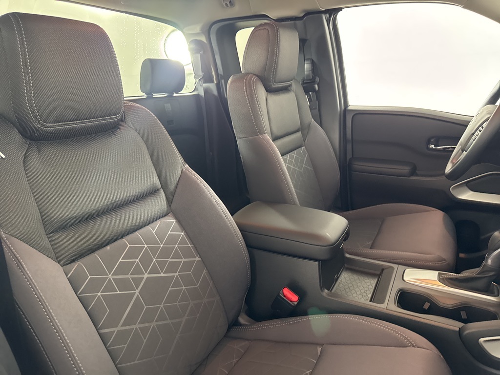 2025 Nissan Frontier SV photo 20