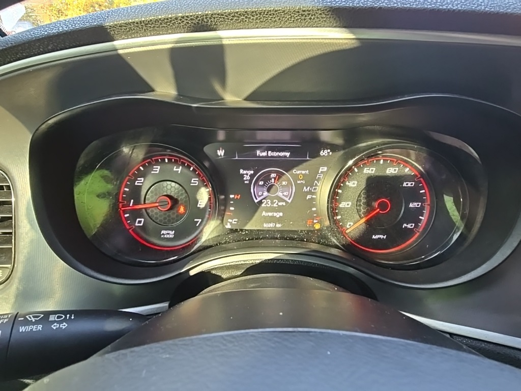 2019 Dodge Charger SXT photo 18