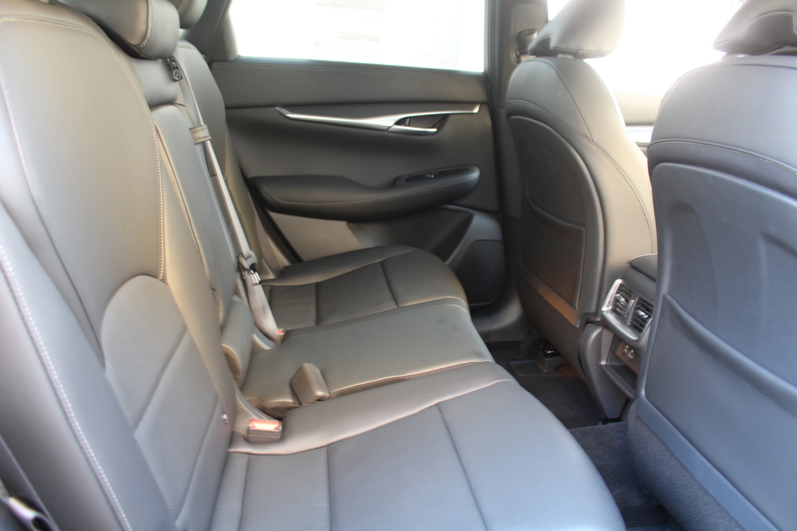 2025 Infiniti QX50 Luxe photo 15