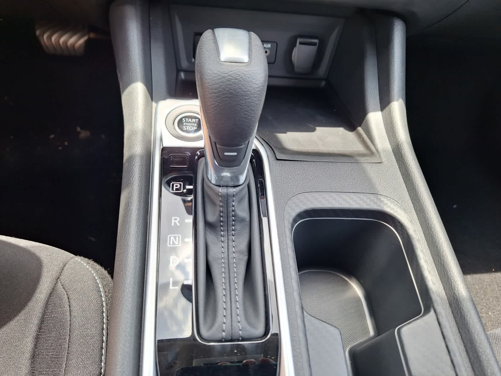 2025 Nissan Sentra SV photo 16