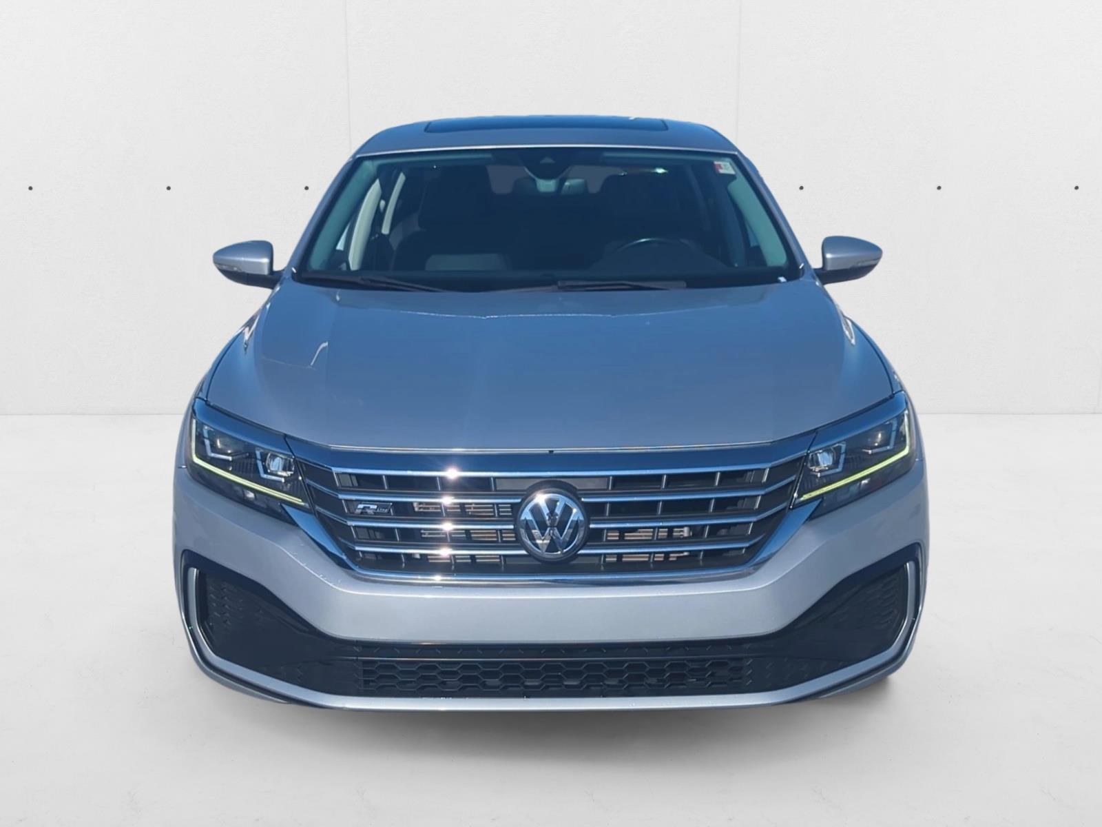 2020 Volkswagen Passat 2.0T R-Line photo 2