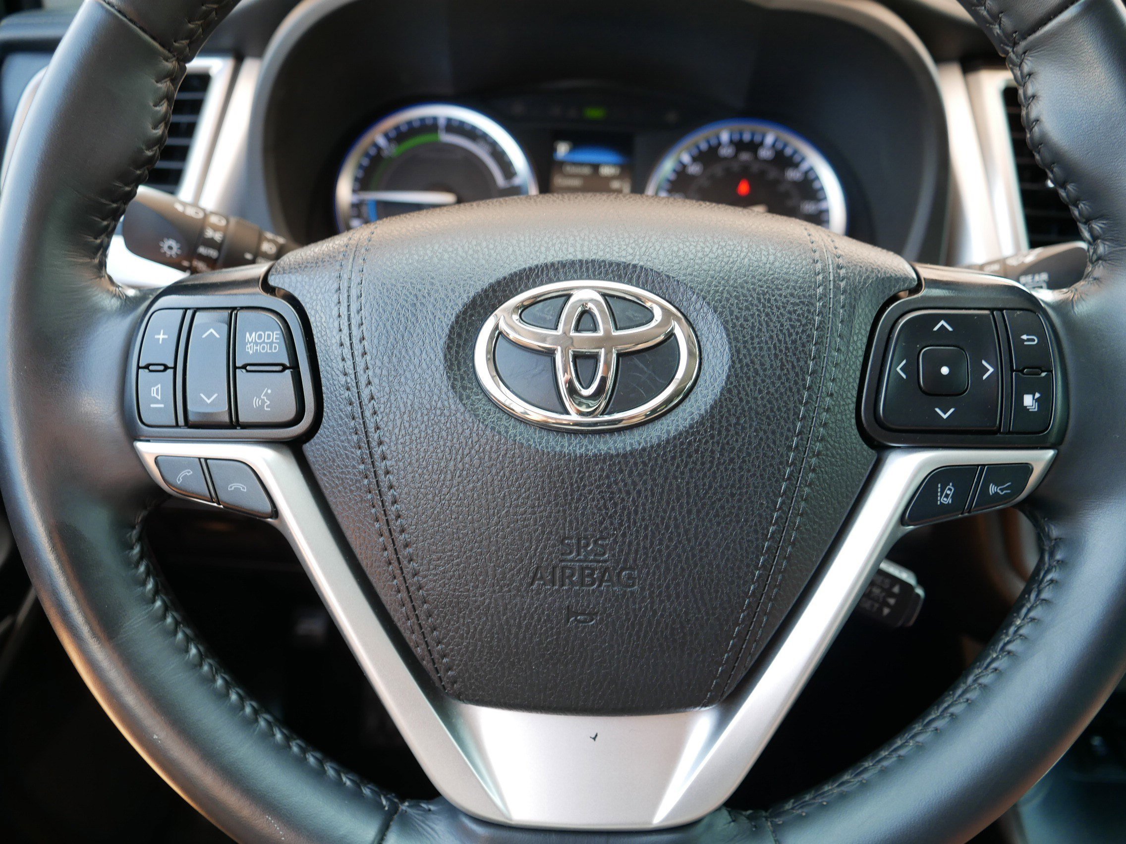 2019 Toyota Highlander Hybrid XLE photo 22