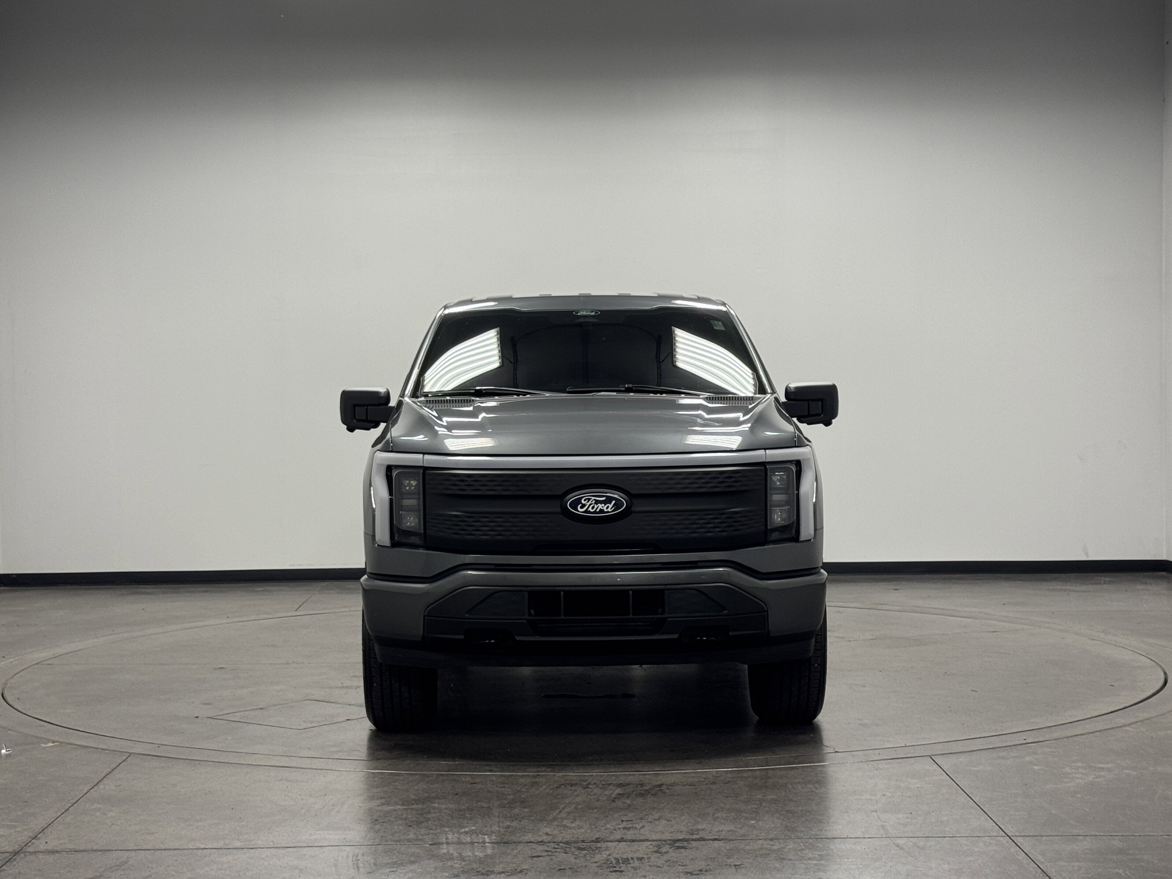 2024 Ford F-150 Lightning XLT photo 2