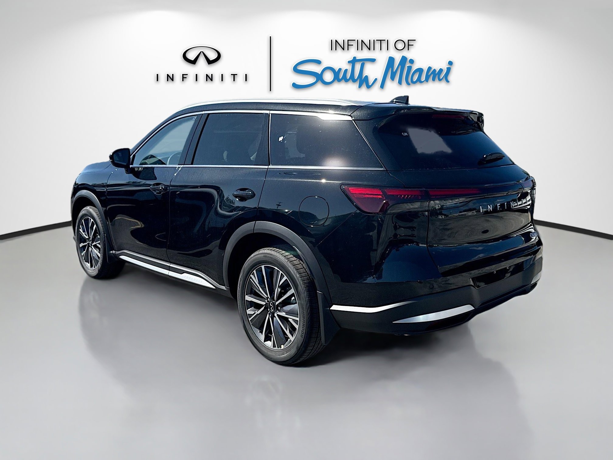 2026 Infiniti QX60 Luxe photo 2