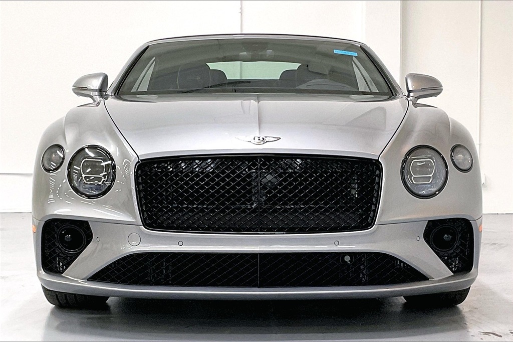 2024 Bentley Continental V8 GTC photo 2