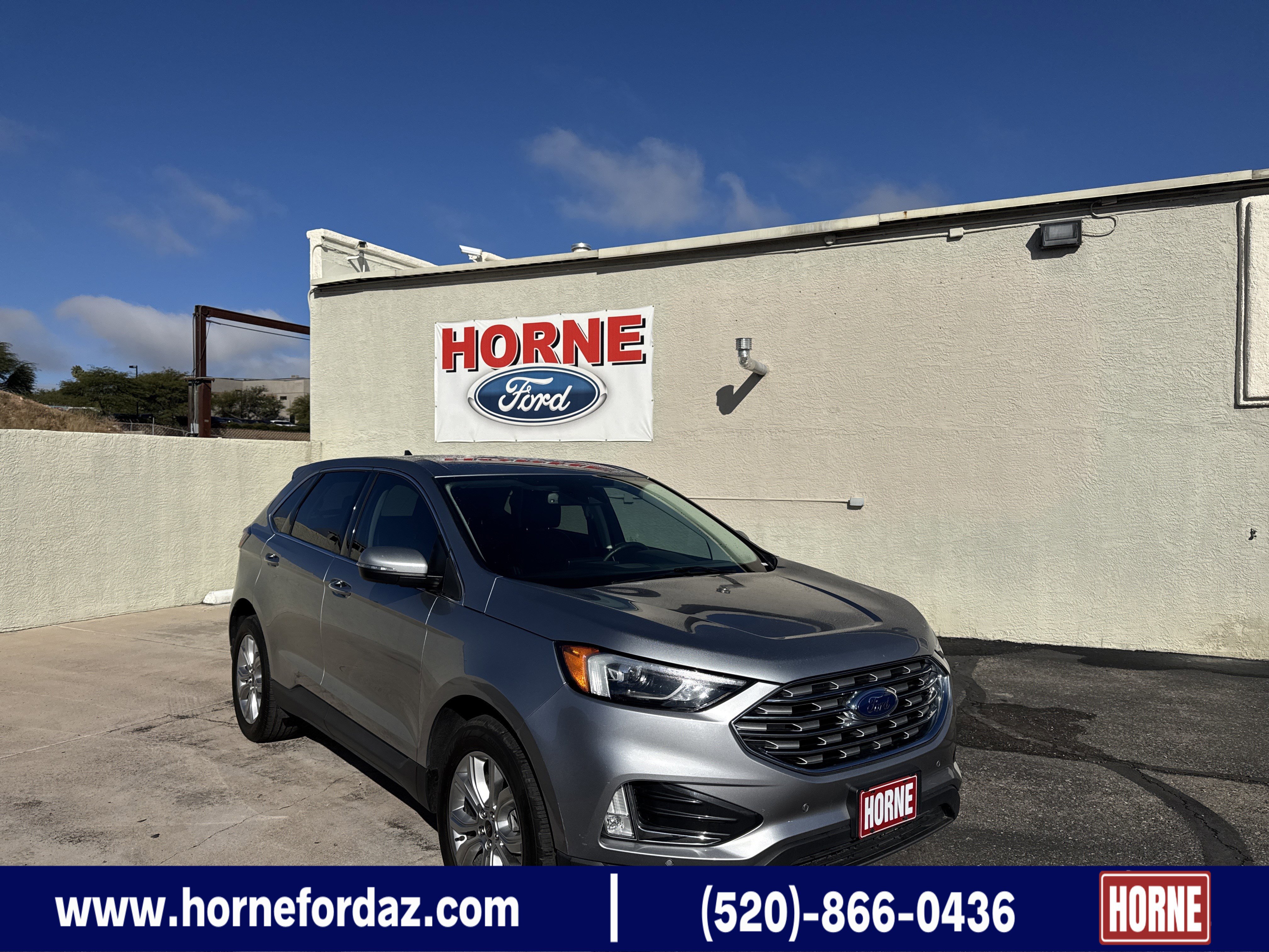 2024 Ford Edge Titanium's photo