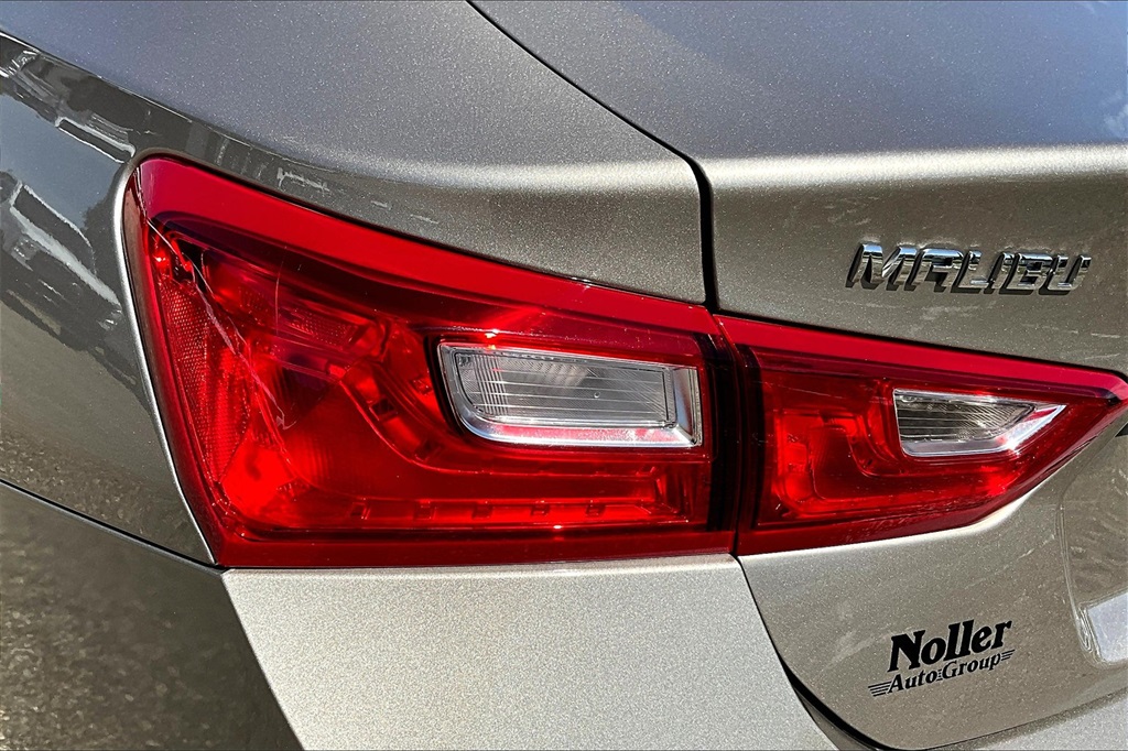 2022 Chevrolet Malibu LS photo 30