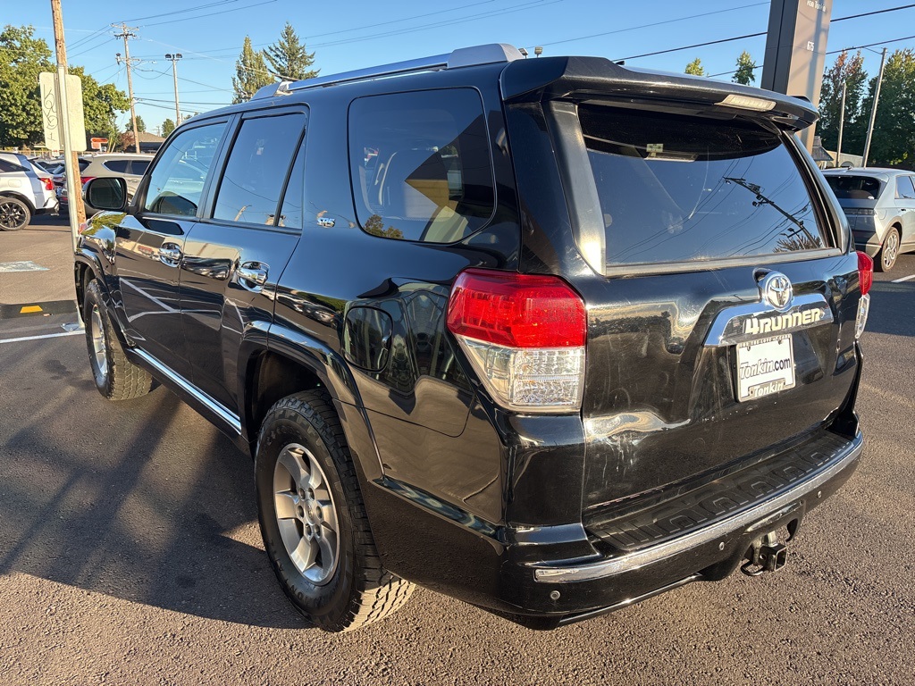 2011 Toyota 4Runner SR5 photo 8