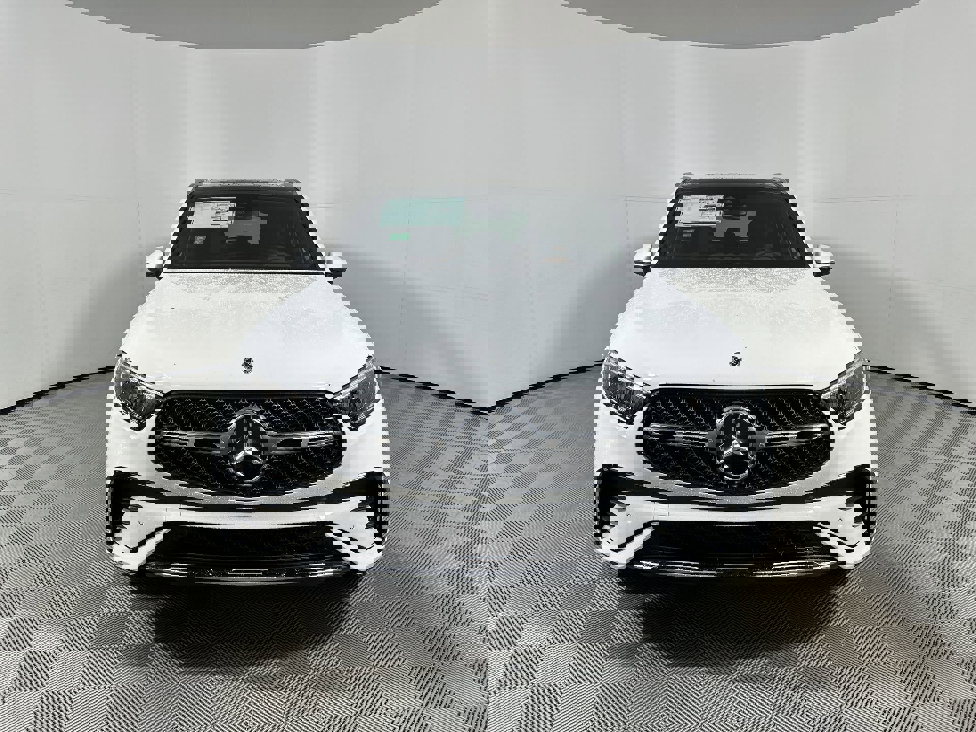 2025 Mercedes Benz GLC 350e 4MATIC photo 3