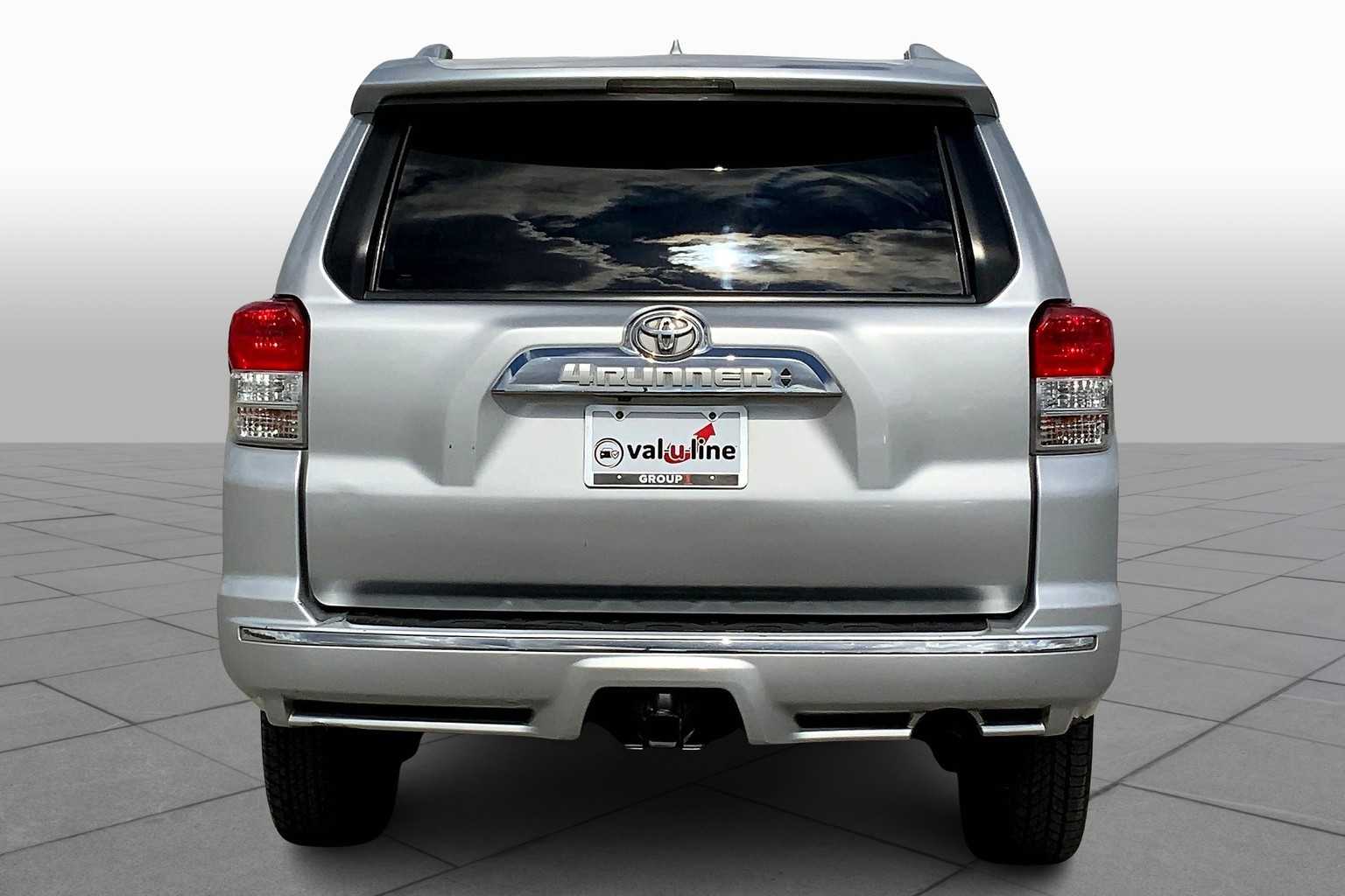 2012 Toyota 4Runner SR5 photo 4