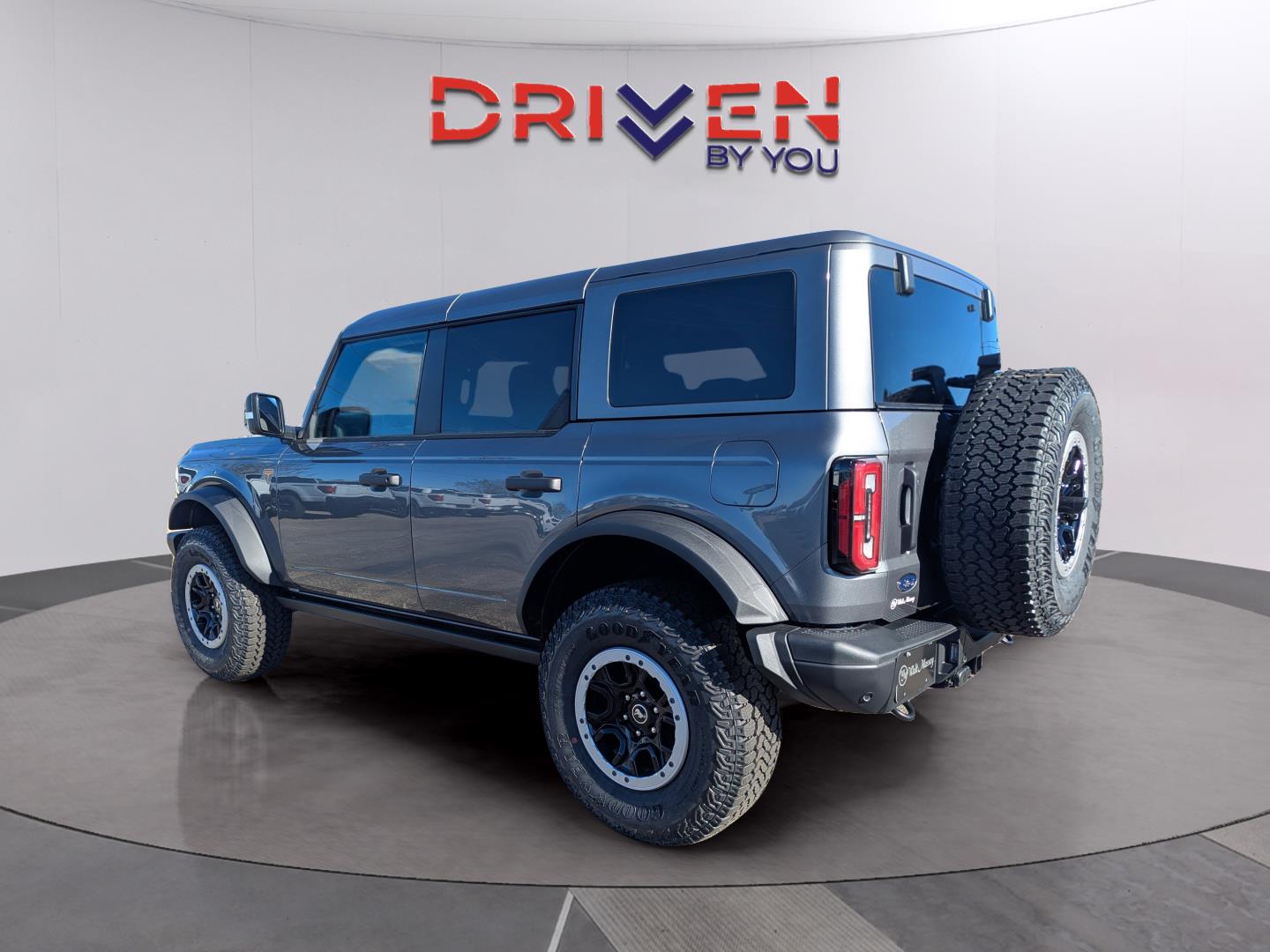 2025 Ford Bronco Badlands photo 3