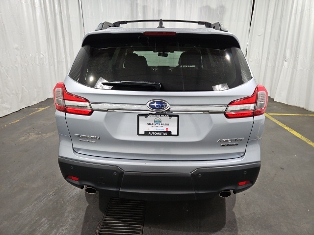 2022 Subaru Ascent Touring photo 4