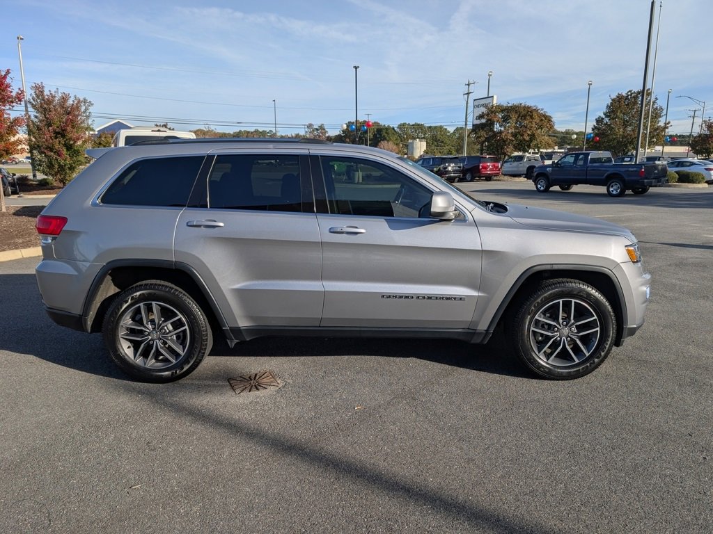 Used 2018 Jeep Grand Cherokee Laredo E with VIN 1C4RJEAG0JC512578 for sale in Franklin, VA