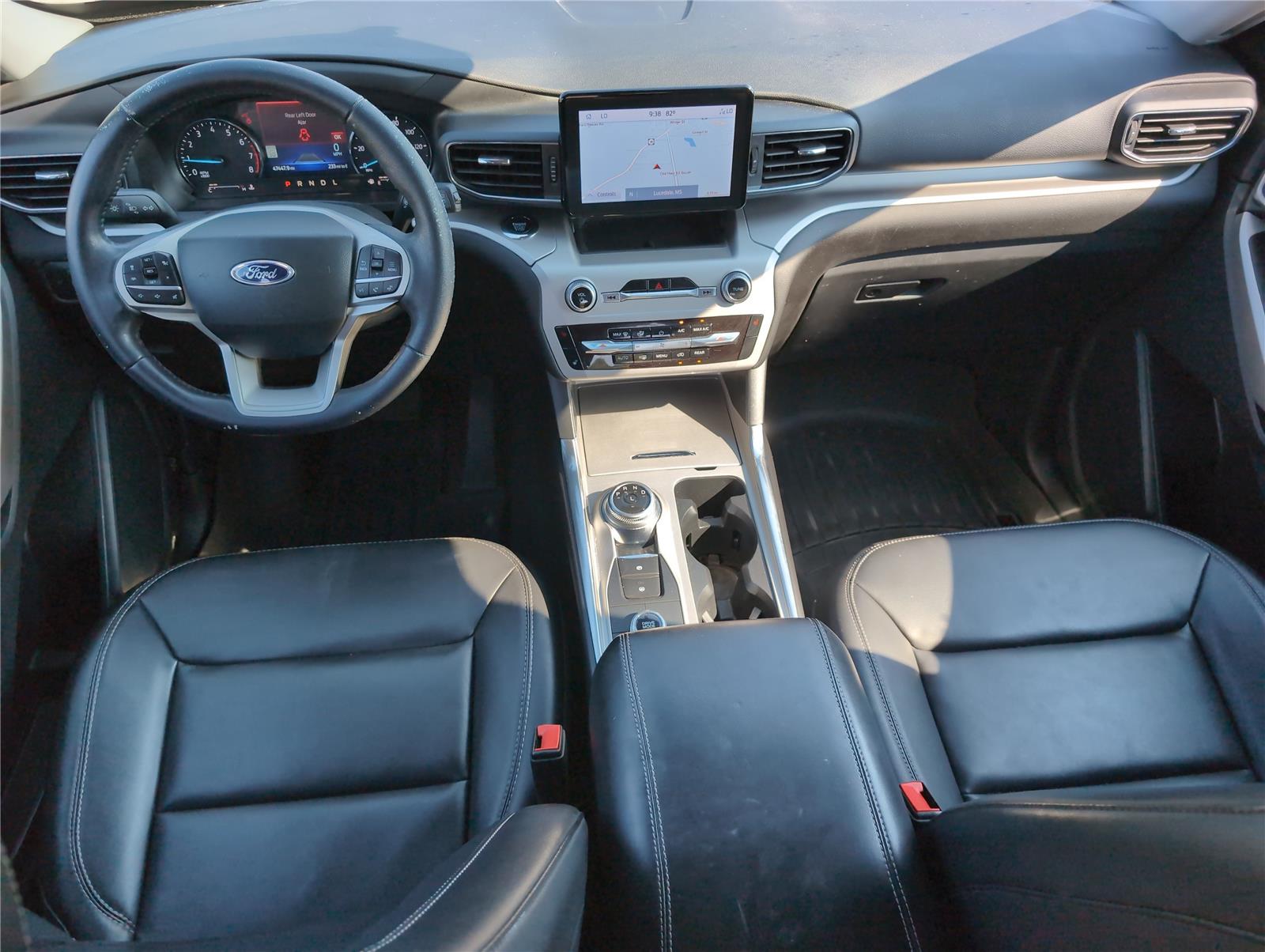 2022 Ford Explorer XLT photo 21