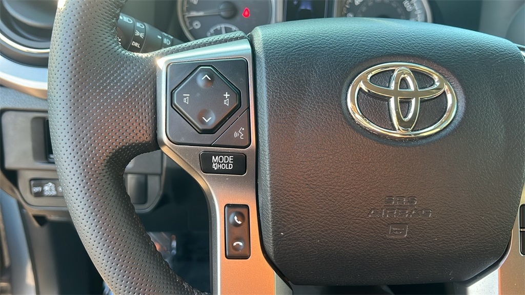 2019 Toyota Tacoma SR5 photo 15