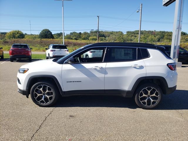2026 Jeep Compass Limited Altitude photo 3