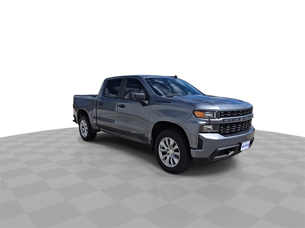 2021 Chevrolet Silverado 1500 Custom photo 2