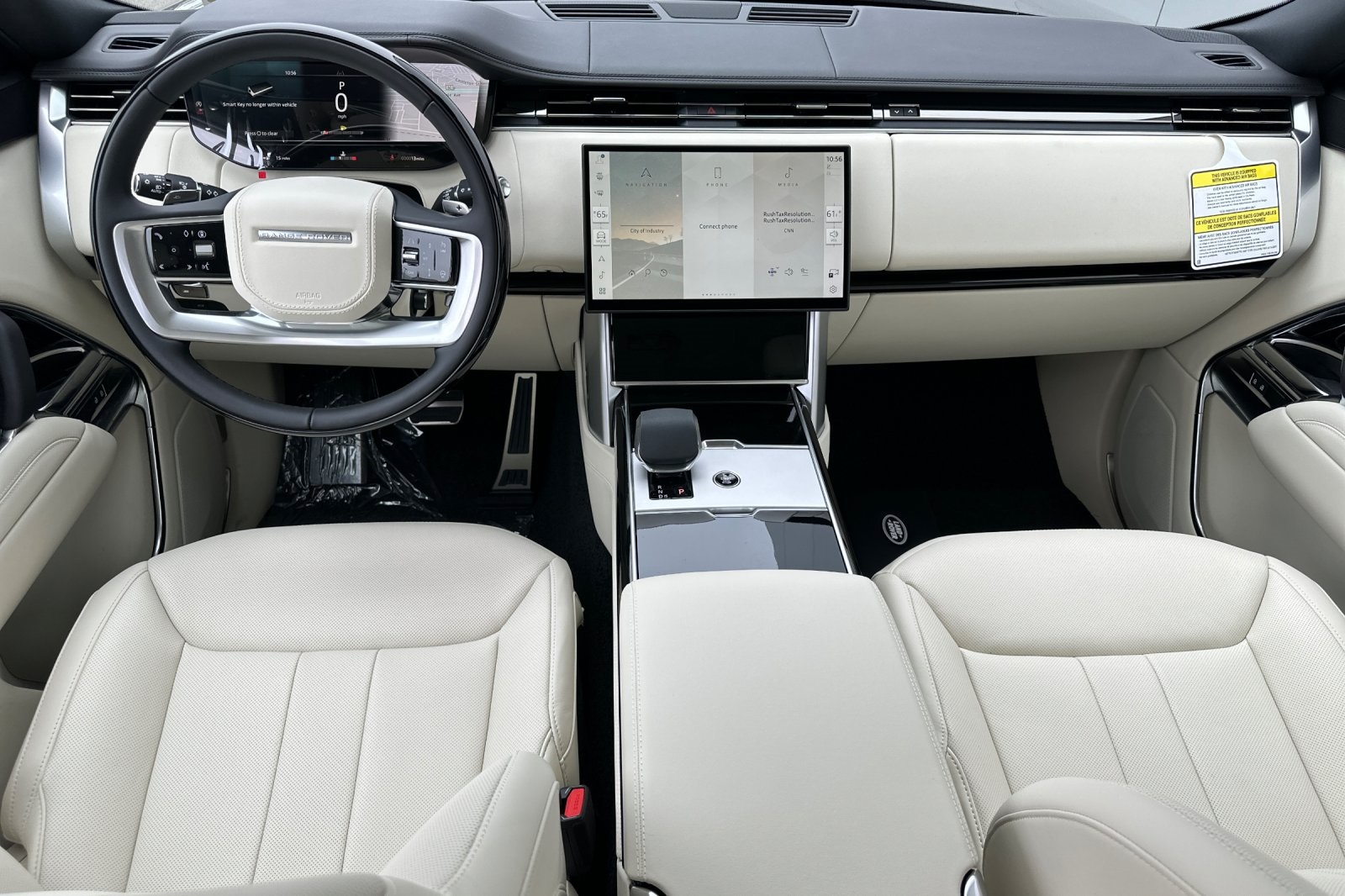 2025 Land Rover Range Rover SE photo 14