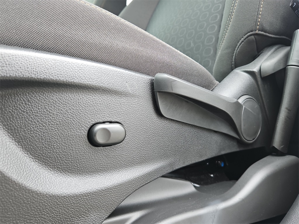 2022 Chevrolet Trax LS photo 30