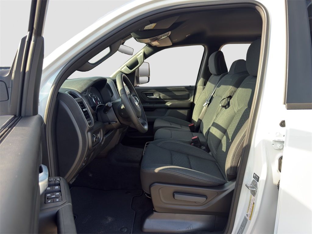 2026 Ram 1500 Tradesman photo 9