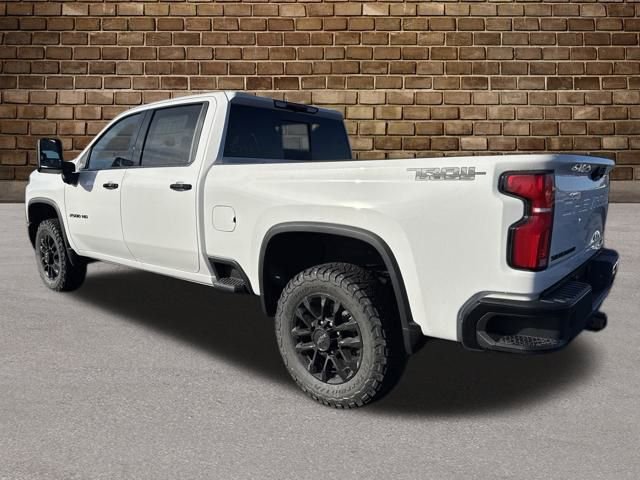 2026 Chevrolet Silverado 2500HD LTZ photo 3