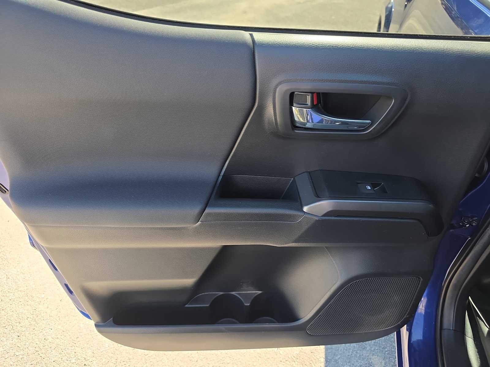 2022 Toyota Tacoma TRD Sport 4x4 photo 32