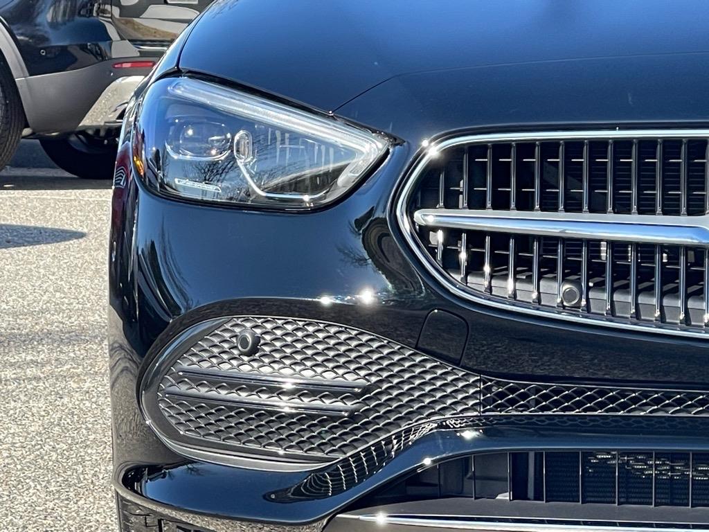 2025 Mercedes Benz C 300 photo 4