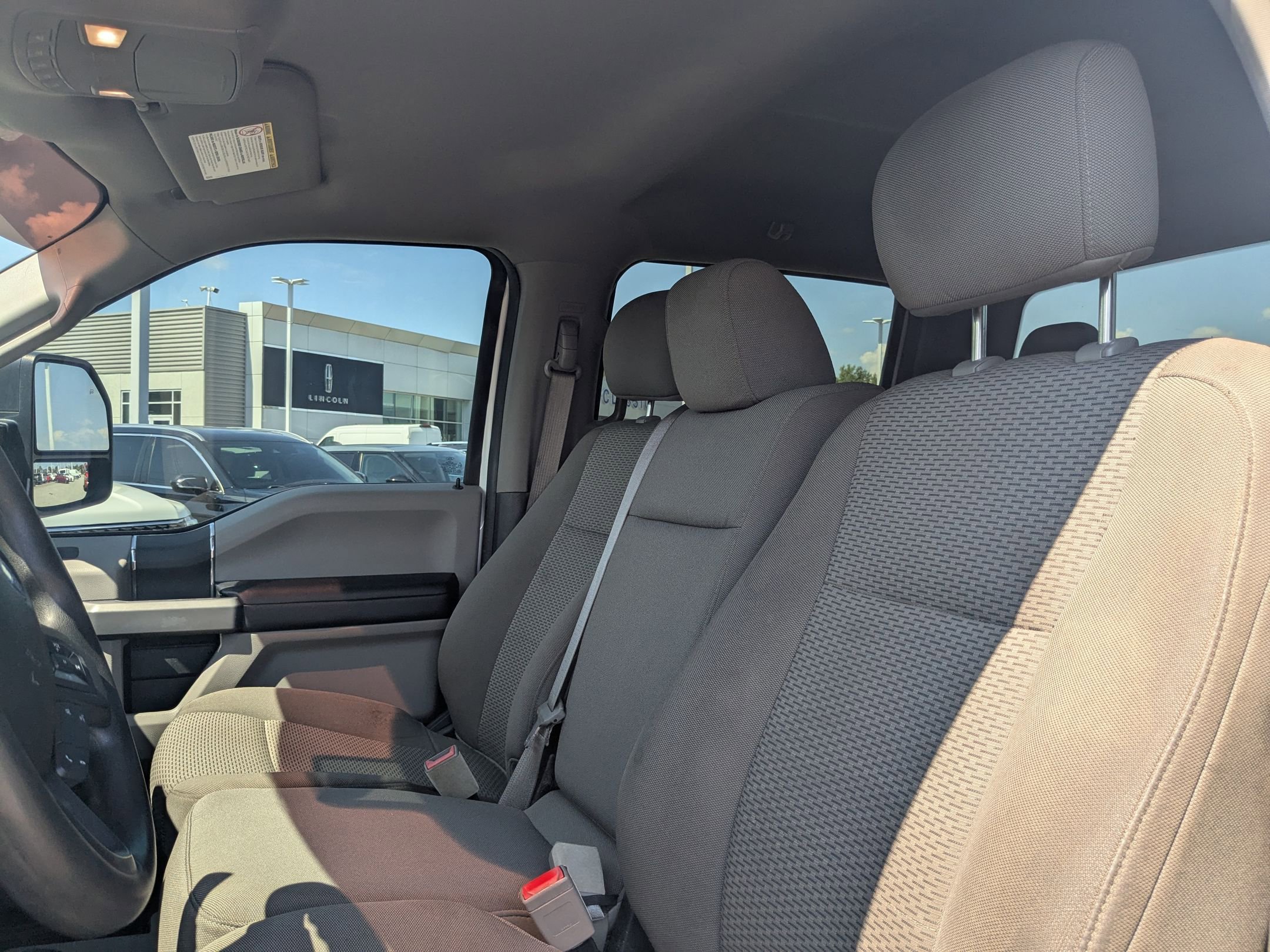 2018 Ford F-250 XLT photo 13