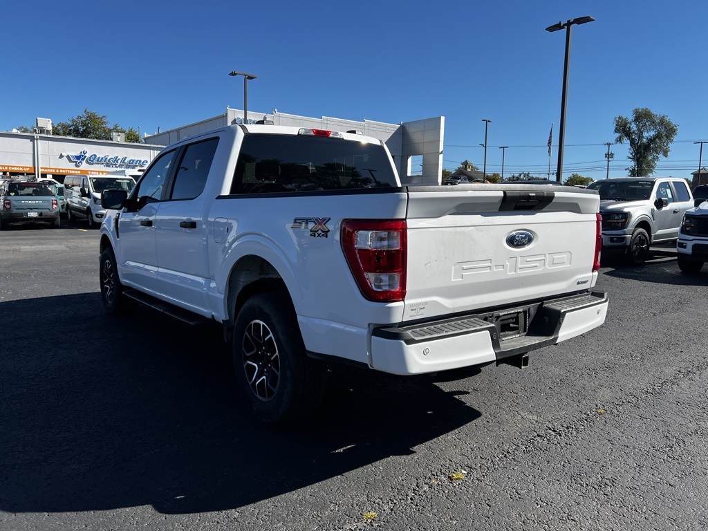 2022 Ford F-150 XL photo 3
