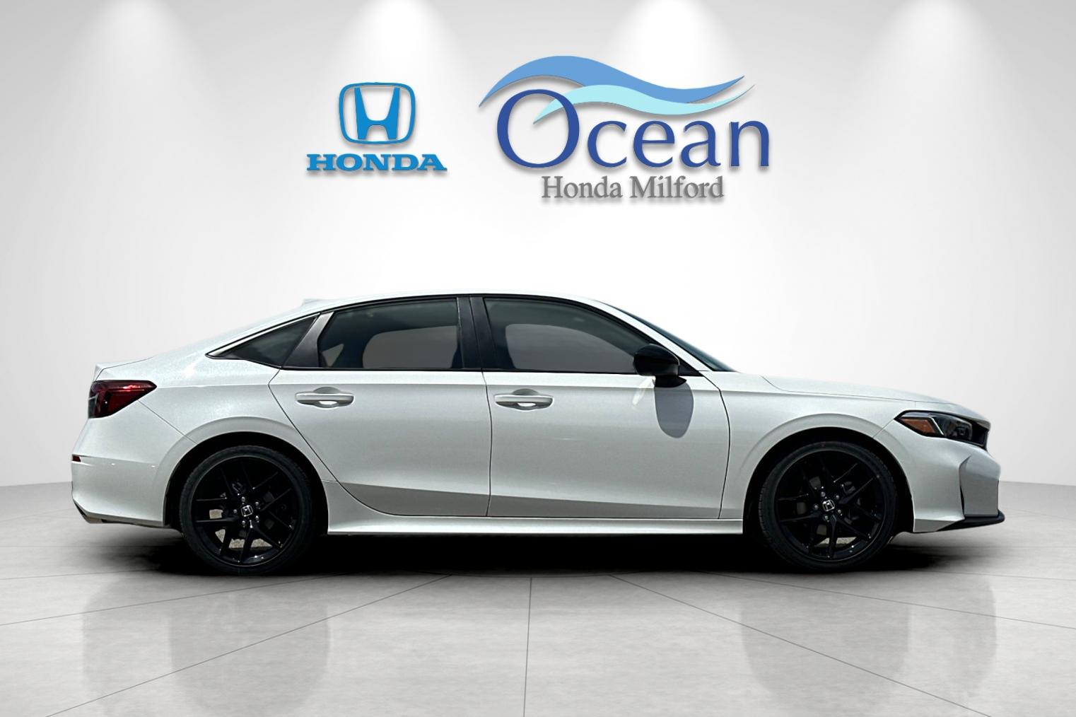 2026 Honda Civic Sport photo 3