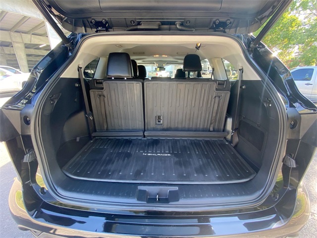 2023 Toyota Highlander XLE photo 14