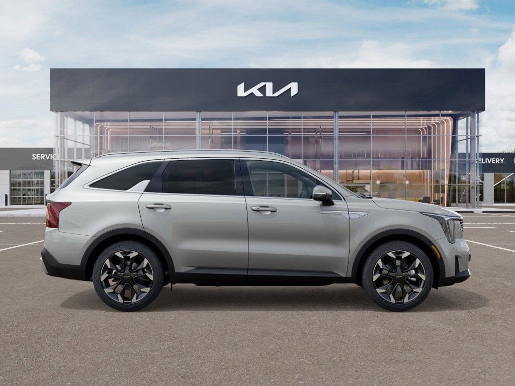 2026 Kia Sorento EX photo 7