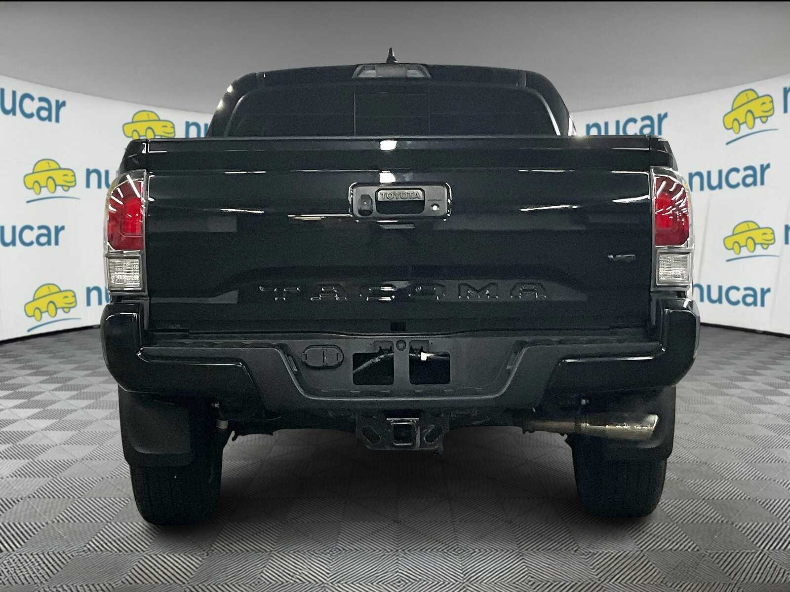 2022 Toyota Tacoma TRD Sport photo 5