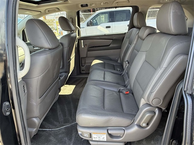2015 Honda Odyssey EX-L photo 13