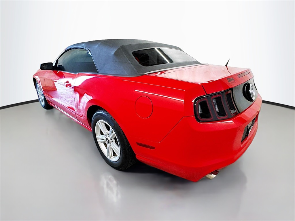 2014 Ford Mustang V6 photo 4