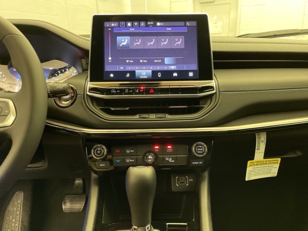 2025 Jeep Compass Altitude Special Edition photo 6