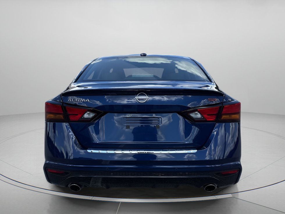 2023 Nissan Altima 2.5 SR photo 4