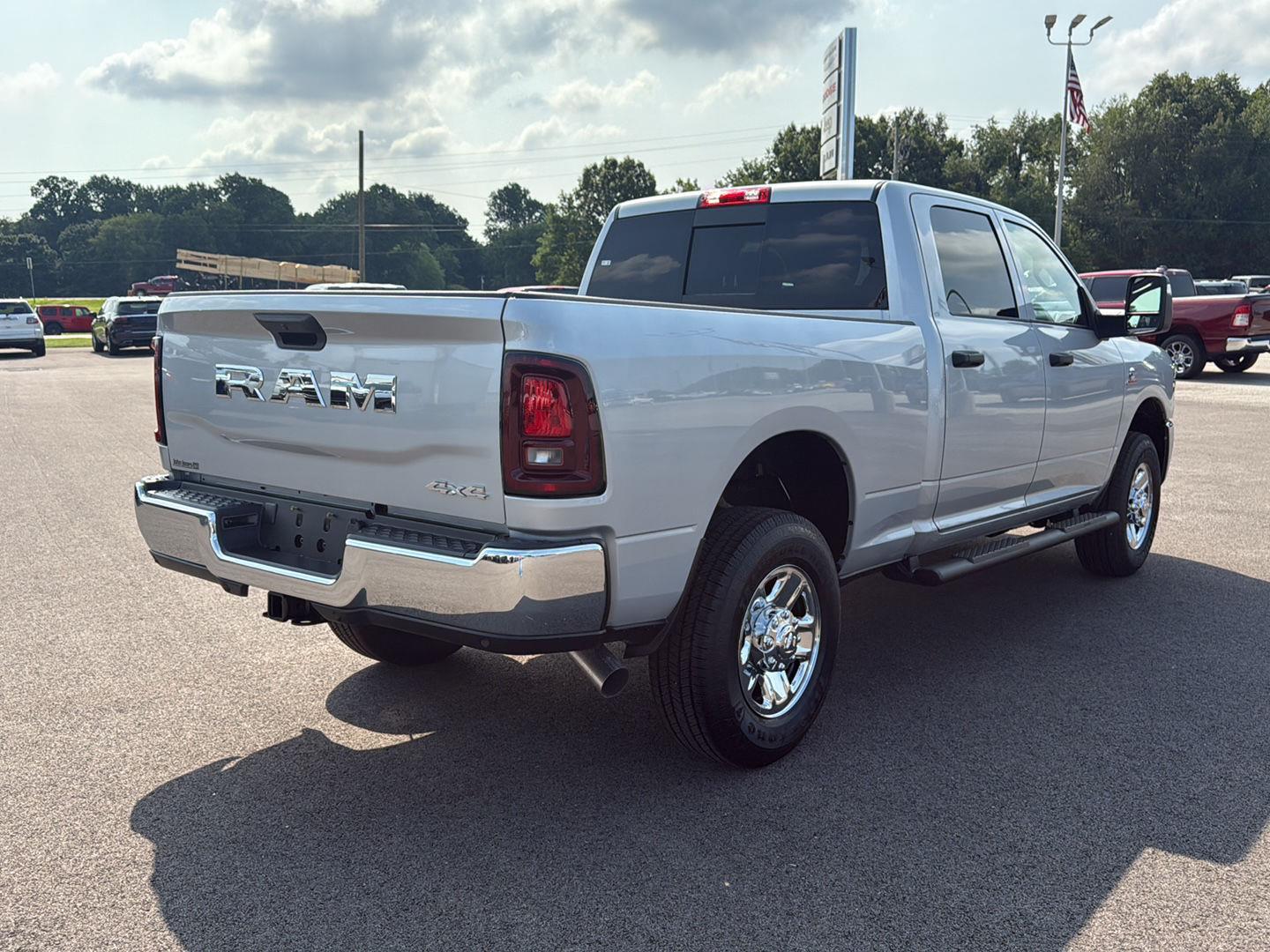 2025 Ram 2500 Tradesman photo 18